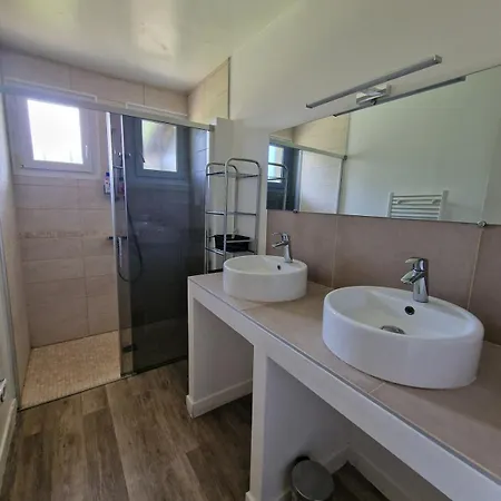 Spacious And Modern 8 Guests A * ז'וביניה