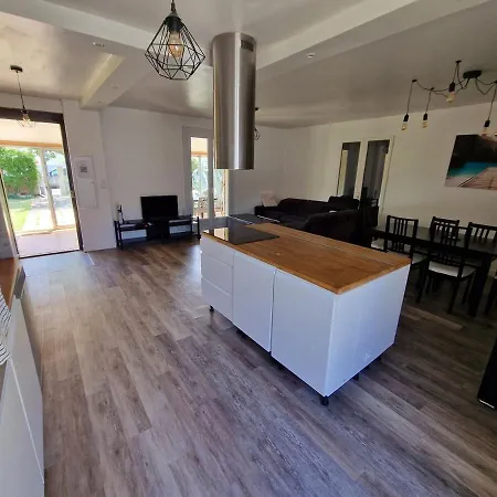 Spacious And Modern 8 Guests A