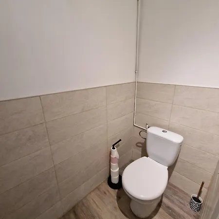 Spacious And Modern 8 Guests A ז'וביניה